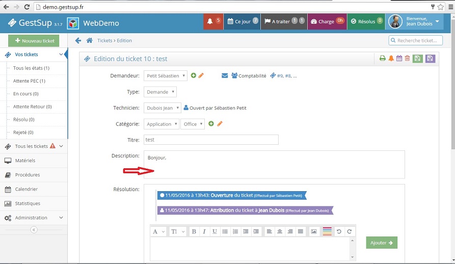je me connecte avec tech et j'ouvre le ticket ca me donne la même image en haut ( test2 ) et une fois que je prend en charge le ticket ça donne ça , le contenu est perdu . ( ceci n'est qu'un test dans la société la description est assez longue lol )